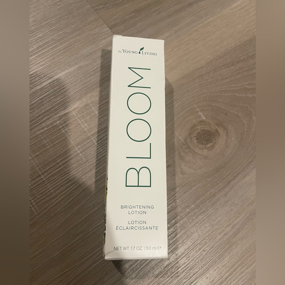 NWT Young Living Bloom Brightening Lotion in Cream Box